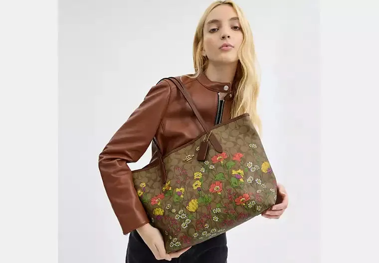 Coach City Tote In Signature Canvas With Floral Print