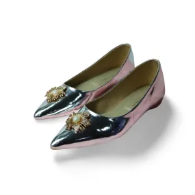 Elegant Pointed-Toe Flat Pumps with Pearl Embellishment