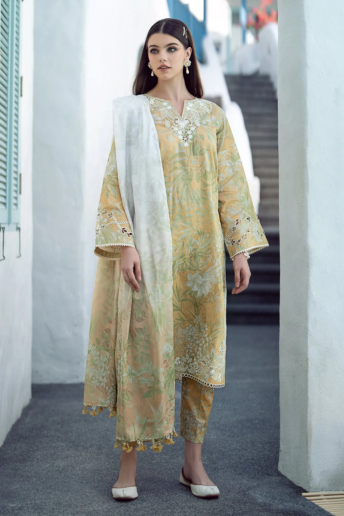 EMBROIDERED PRINTED LAWN UF-542