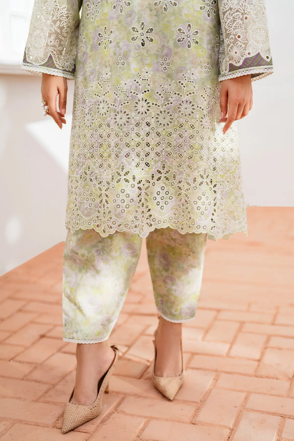 EMBROIDERED PRINTED LAWN UF-634